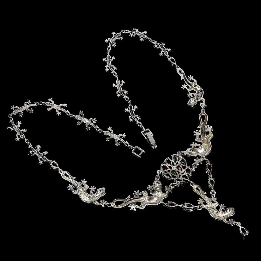 Fascinating Gemstone Necklace “Chameleon”